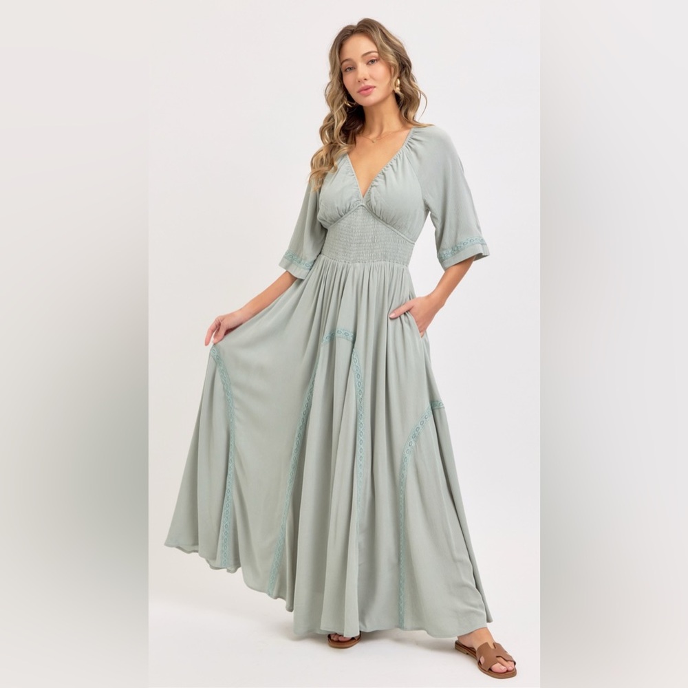 Romantic flowy maxi dress women’s